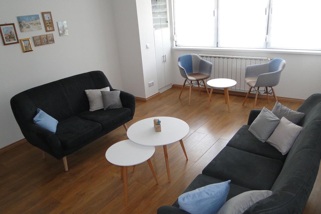 Apartment Galerija トゥズラ エクステリア 写真