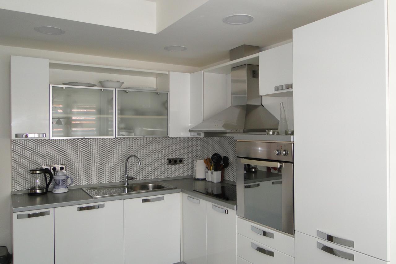 Apartment Galerija トゥズラ エクステリア 写真