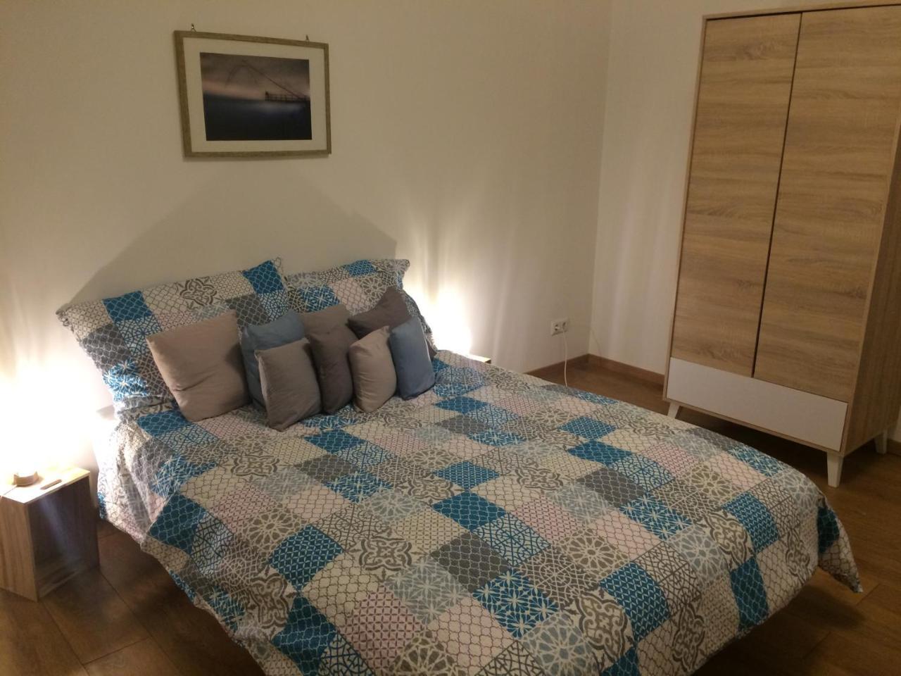 Apartment Galerija トゥズラ エクステリア 写真